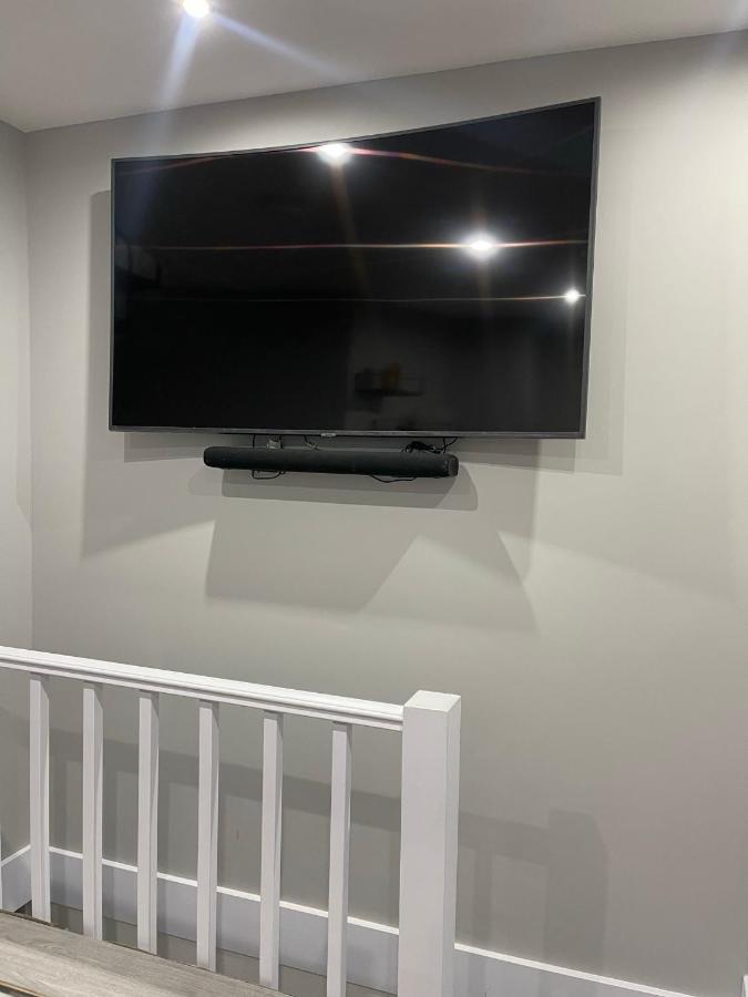 Unique Duplex Apartment Free Parking Free Wi-Fi 6 Minutes From Leeds City Centre ภายนอก รูปภาพ