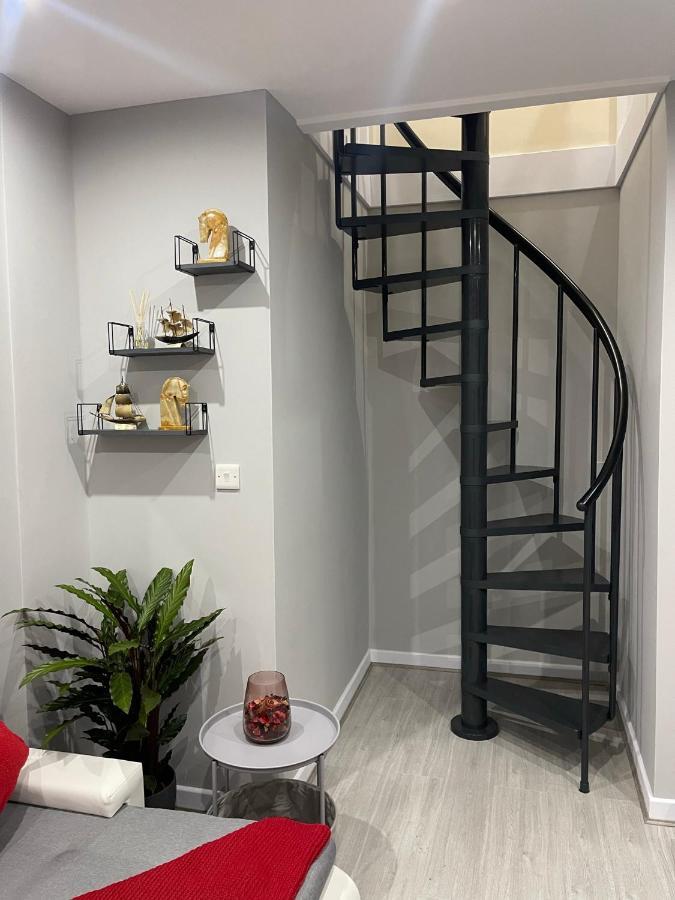 Unique Duplex Apartment Free Parking Free Wi-Fi 6 Minutes From Leeds City Centre ภายนอก รูปภาพ
