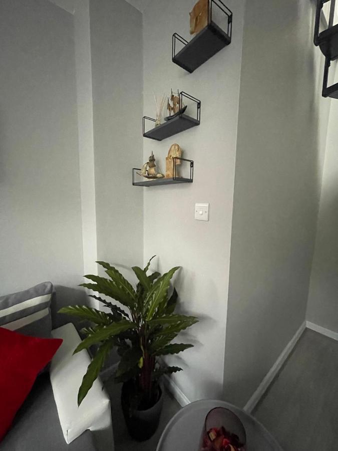 Unique Duplex Apartment Free Parking Free Wi-Fi 6 Minutes From Leeds City Centre ภายนอก รูปภาพ